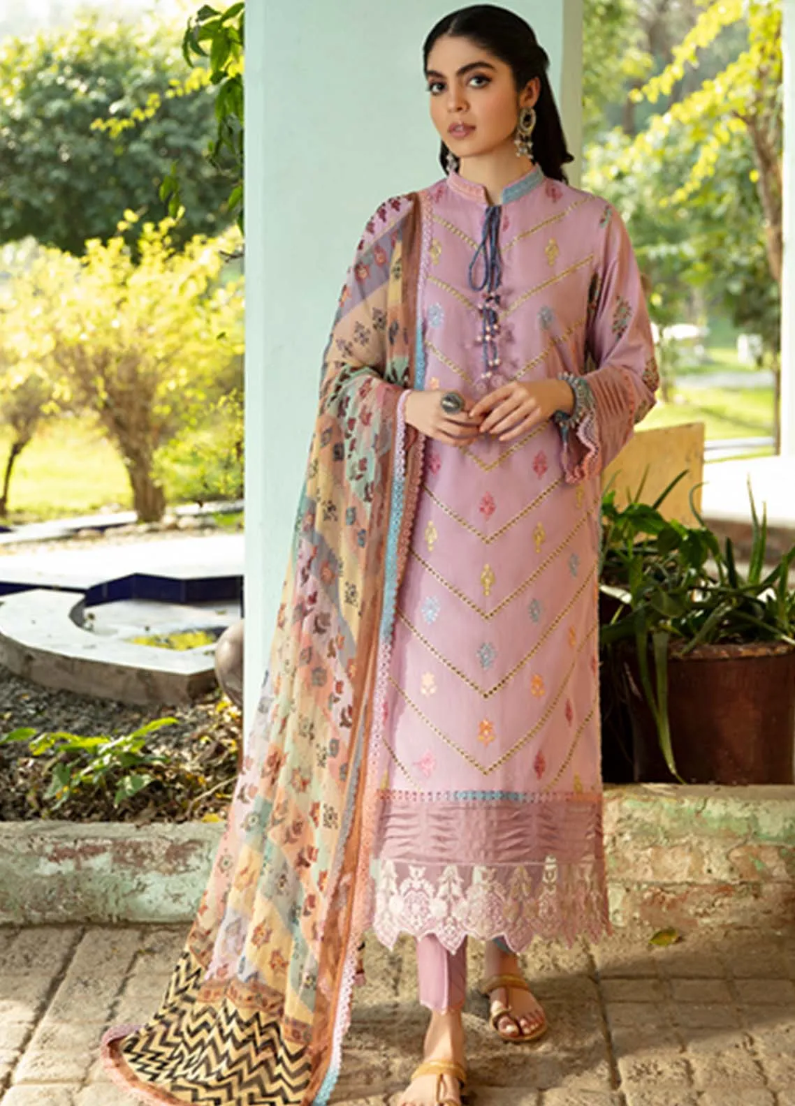 Aabyaan Embroidered Lawn Unstitched 3 Piece Suit - 11