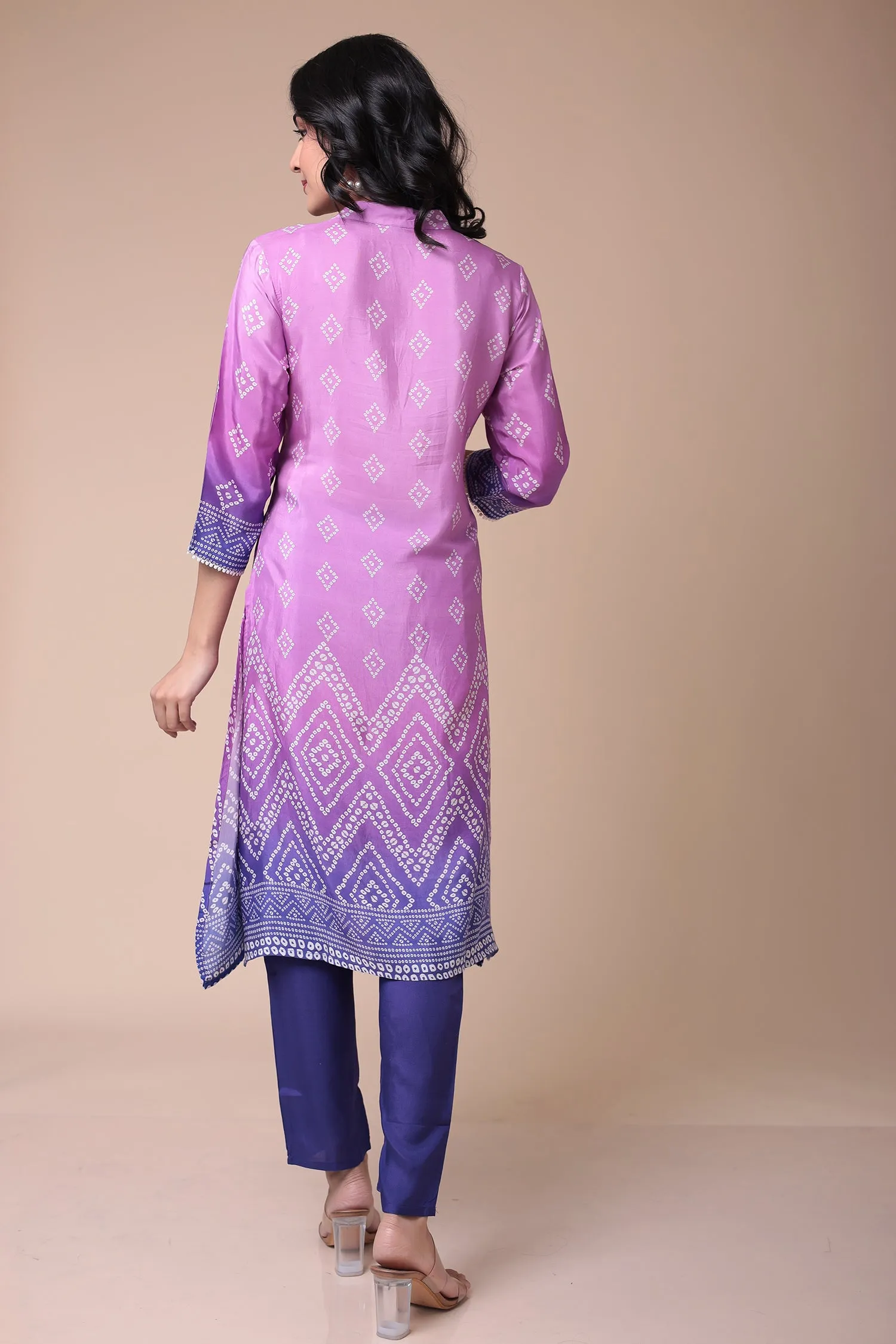 Bandhej Silk blend Kurta with Embroidered work.