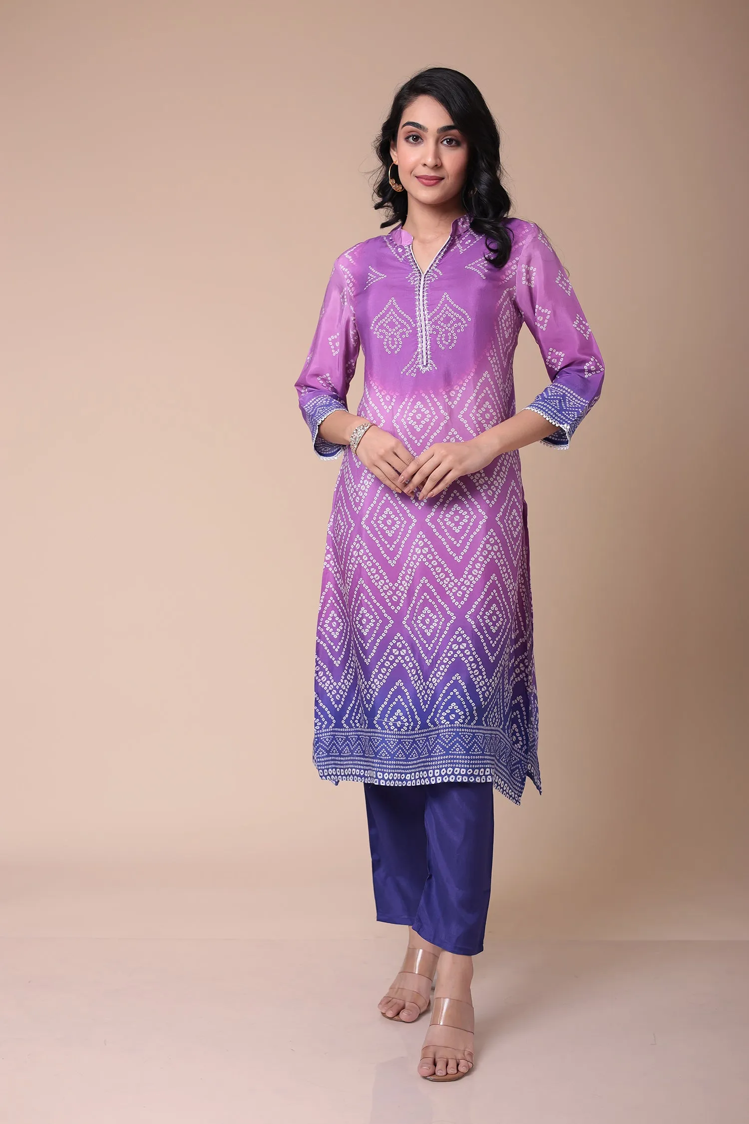 Bandhej Silk blend Kurta with Embroidered work.