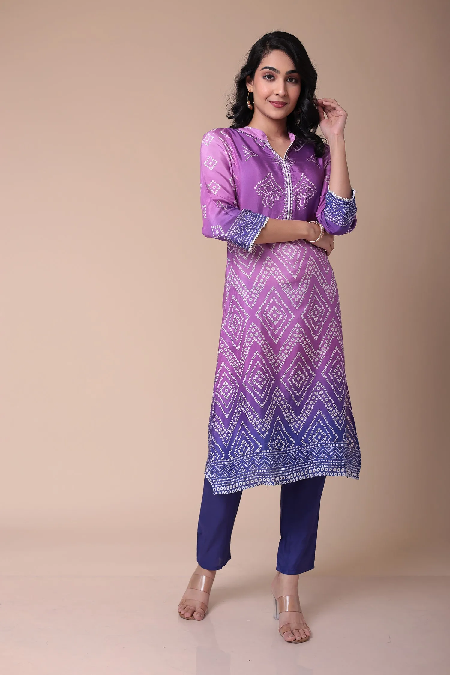 Bandhej Silk blend Kurta with Embroidered work.