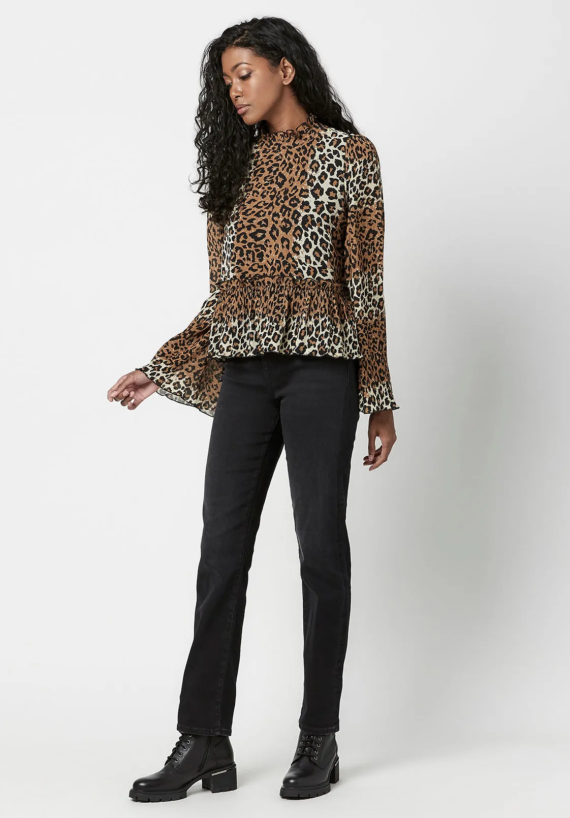 Jacinda Women's Ruffle Blouse in Leopard - WT0549F