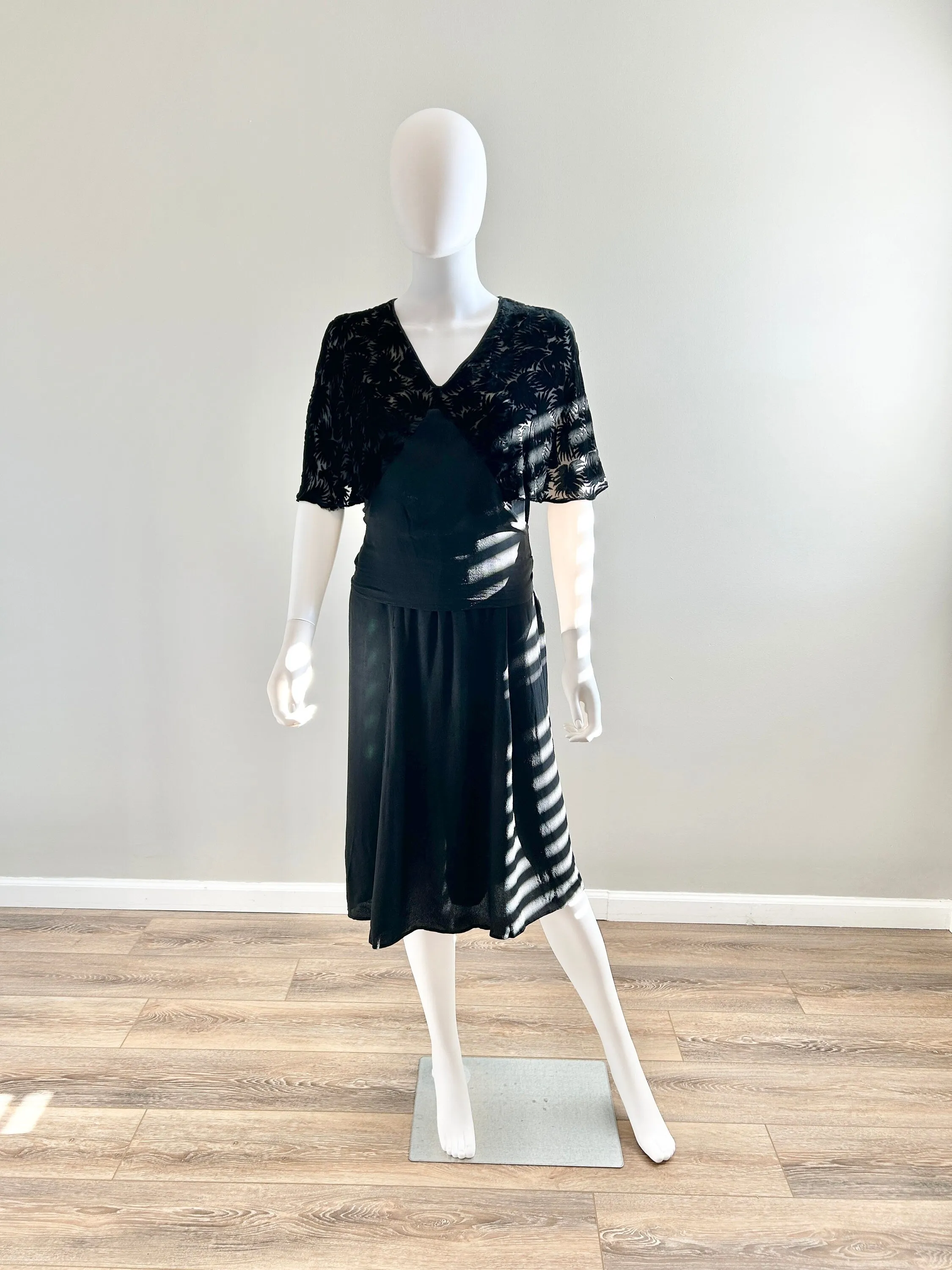 Vintage 1930s Black Rayon Dress with Velvet Caplet / 30s Party Dress / Size L