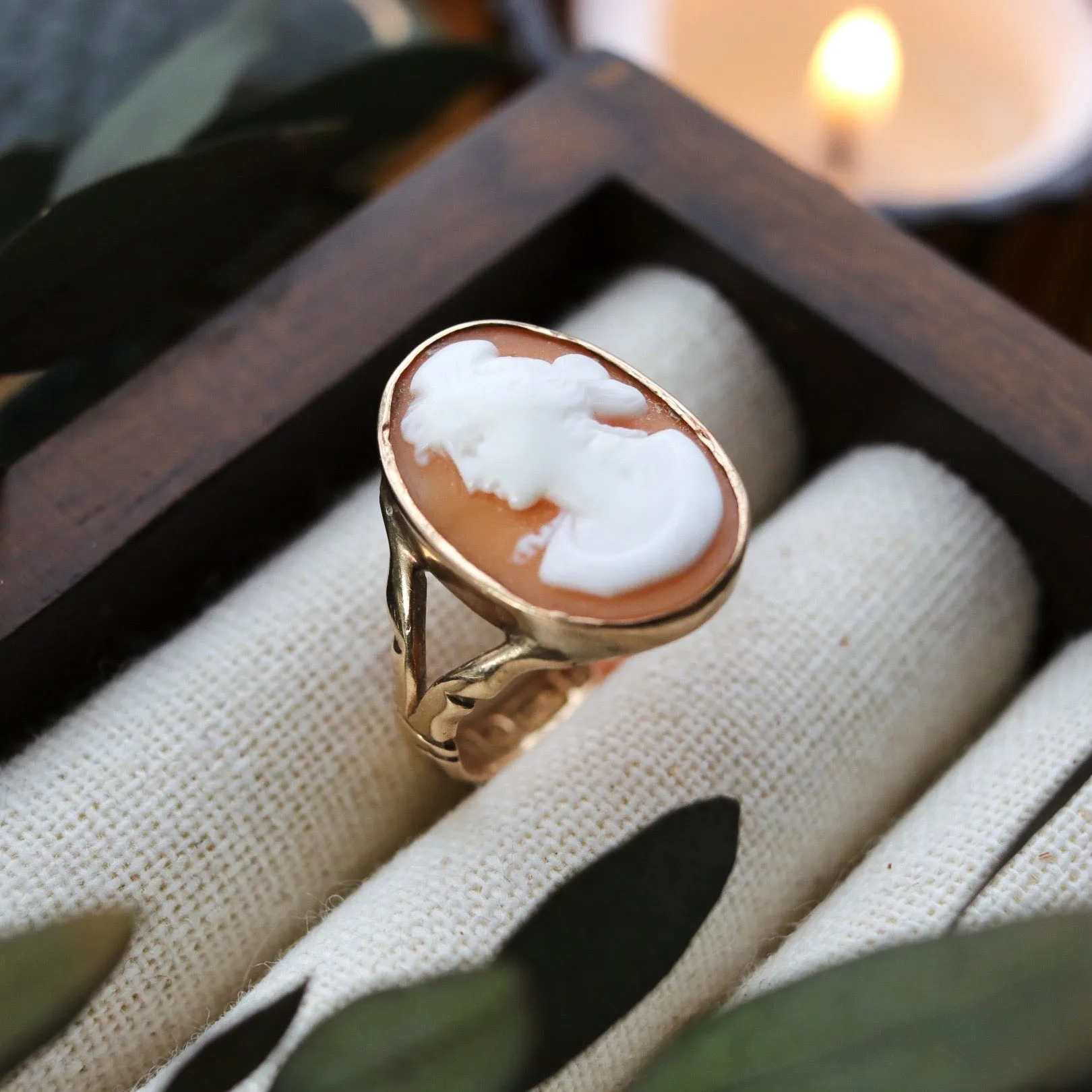 Vintage | Austen Cameo Ring